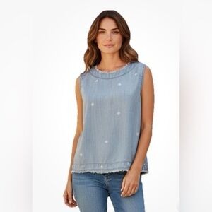 Cloth And Stone Anthropoligie Shirt Sz Medium on Up The Back.  LTOP750